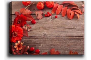 Lerretsbilde 70x100 cm - Vakker komposisjon av røde blomster og høstblader mot en trebakgrunn - Rød / Oransje / Brun - Interiør - Maleri & posters - Lerretsbilder