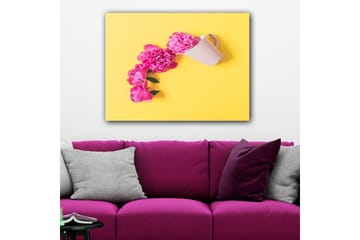 Lerretsbilde 70x100 cm - Vakker komposisjon av rosa peoner som henger over en hvit kopp - Rosa / Gul - Interiør - Maleri & posters - Lerretsbilder
