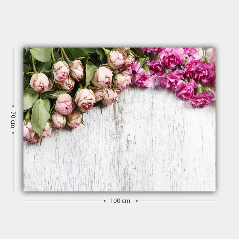 Lerretsbilde 70x100 cm - Vakker komposisjon av roser og nelliker i myke rosa nyanser - Lys rosa / Mørk rosa / Grønn - Interiør - Maleri & posters - Lerretsbilder