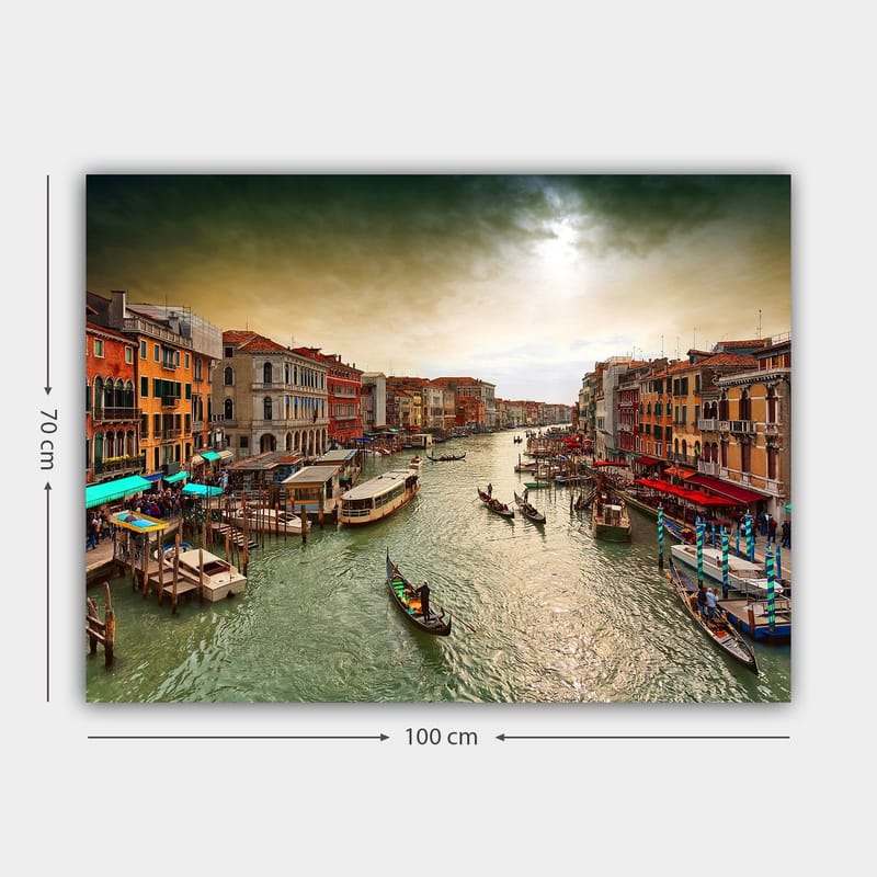 Lerretsbilde 70x100 cm - Vakker utsikt over en kanal i Venezia med gondoler og fargerike bygninger langs vannet - Grønn / Oransje / Blå - Interiør - Maleri & posters - Lerretsbilder