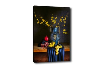 Lerretsbilde 70x100 cm - Vakkert stilleben med en blå vase fylt med gule blomster og frukter som granateple og druer - Blå / Gul / Rød - Interiør - Maleri & posters - Lerretsbilder