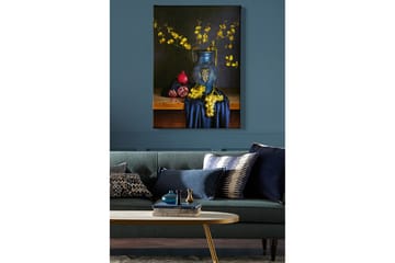 Lerretsbilde 70x100 cm - Vakkert stilleben med en blå vase fylt med gule blomster og frukter som granateple og druer - Blå / Gul / Rød - Interiør - Maleri & posters - Lerretsbilder