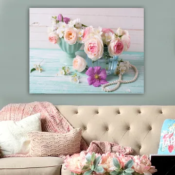 Lerretsbilde 70x100 cm - Vakre blomster i pastellfargede skåler med en romantisk følelse - Lys rosa / Mintgrønn / Lilla - Interiør - Maleri & posters - Lerretsbilder