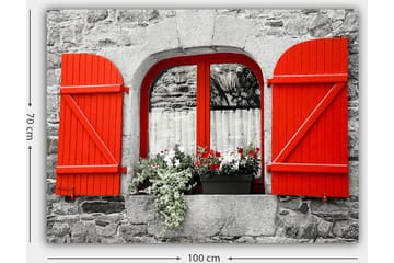 Lerretsbilde 70x100 cm - Vindu med røde skodder og blomster i en grå steinvegg - Rød / Grå - Interiør - Maleri & posters - Lerretsbilder