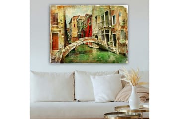 Lerretsbilde 70x100 cm - Pittoresk kanal med en bro omgitt av fargerike bygninger i Venezia - Rød / Grønn / Beige - Interiør - Maleri & posters - Lerretsbilder