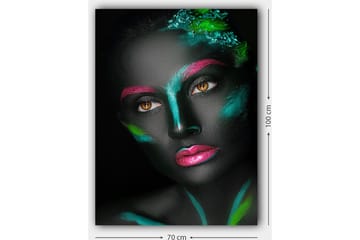 Lerretsbilde 70x100 cm - Portrett av en kvinne med fargerik ansiktsmaling på svart bakgrunn - Svart / Rosa / Grønn - Interiør - Maleri & posters - Lerretsbilder