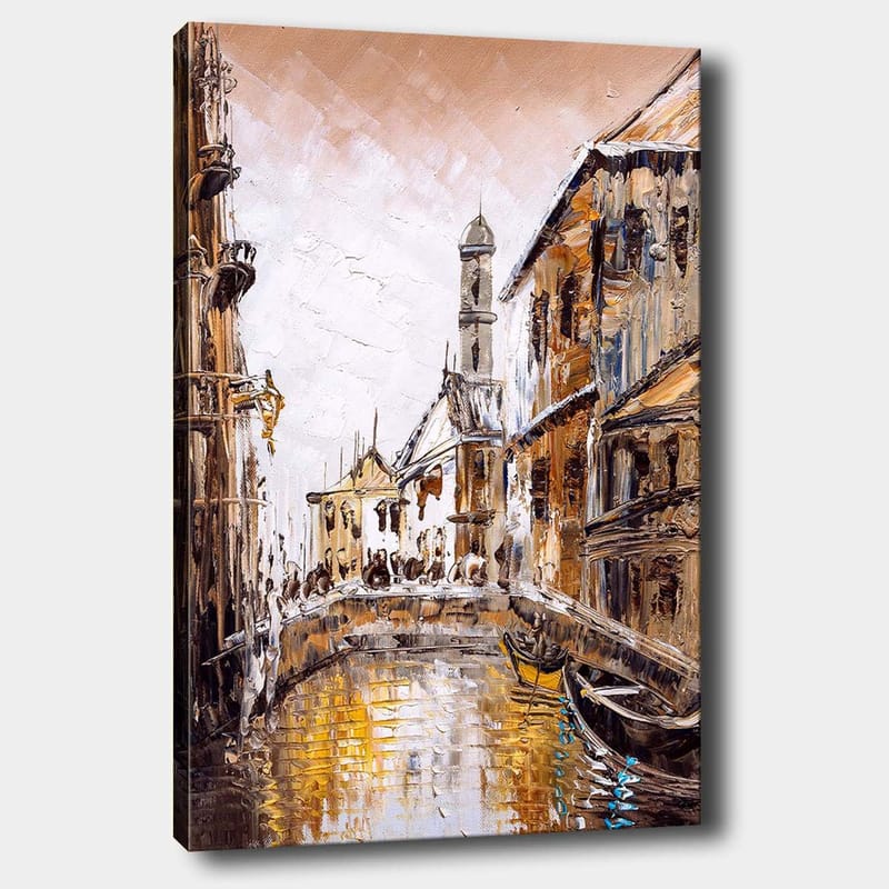Lerretsbilde 70x100 cm - Pittoresk kanal med historiske bygninger og båter i urbane omgivelser, Gull / Brun / Hvit