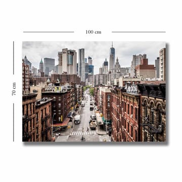 Lerretsbilde 70x100 cm - Panoramautsikt over en by med høye bygninger og travle gater - Mørk rød / Grå / Beige - Interiør - Maleri & posters - Lerretsbilder