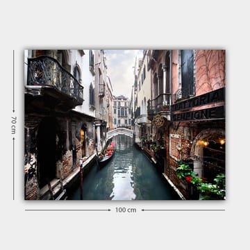 Lerretsbilde 70x100 cm - Pittoresk kanal i Venezia med gondoler og historiske bygninger - Mørk blå / Teglrød / Grønn - Interiør - Maleri & posters - Lerretsbilder