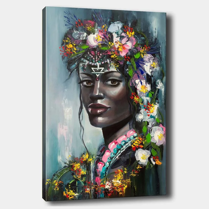 Lerretsbilde 70x100 cm - Portrett av en kvinne med blomster i håret og et mystisk uttrykk, Svart / Rosa / Grønn