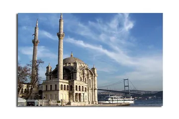 Lerretsbilde 70x45 cm - Storslått moské ved vannet med en bro i bakgrunnen - Grå / Beige / Blå - Interiør - Maleri & posters - Lerretsbilder