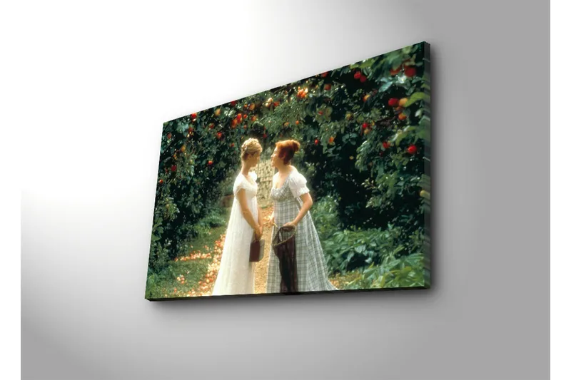 Lerretsbilde 70x45 cm - To kvinner i en frukthage med epletrær - Grønn / Hvit / Rød - Interiør - Maleri & posters - Lerretsbilder