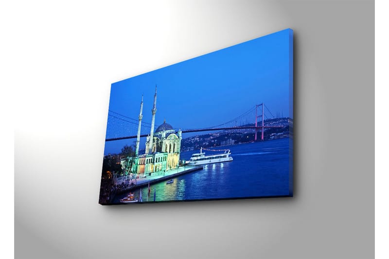 Lerretsbilde 70x45 cm - Vakker utsikt over en moské ved vannet med en bro i bakgrunnen - Blå / Grønn / Hvit - Interiør - Maleri & posters - Lerretsbilder