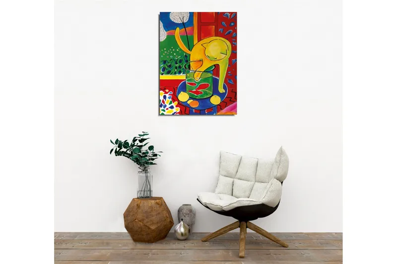 Lerretsbilde - Gul katt som leker med en glasskrukke med fisk - Gul / Grønn / Rød - Interiør - Maleri & posters - Lerretsbilder