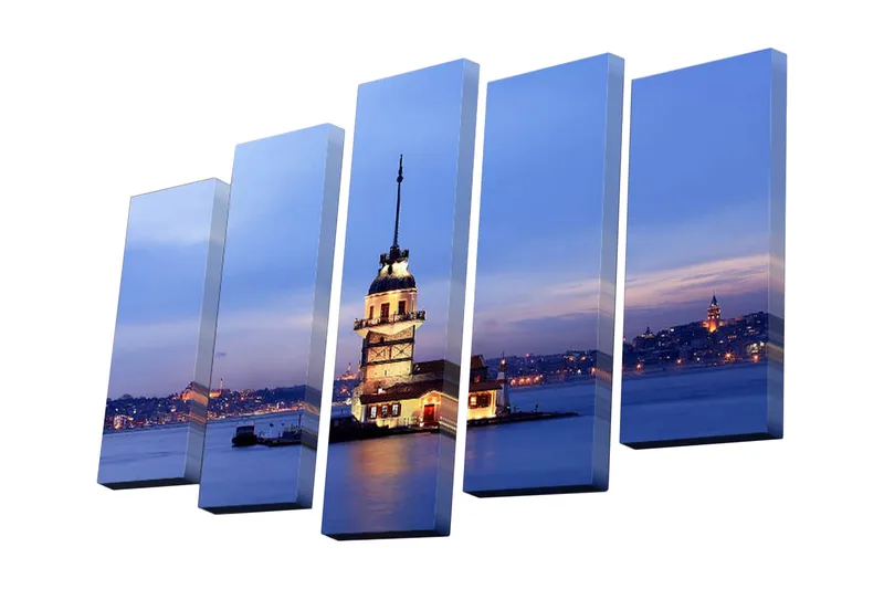 Lerretsbilde i 5 deler 82x50 cm - Vakker utsikt over et historisk fyrtårn ved sjøen i skumringen - Blå / Hvit / Oransje - Interiør - Maleri & posters - Lerretsbilder