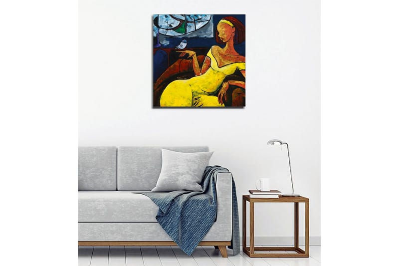 Lerretsbilde - Kvinne i gul kjole som sitter med en fugl på hånden - Gul / Blå / Rød - Interiør - Maleri & posters - Lerretsbilder