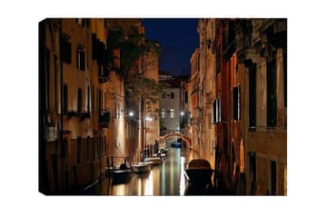 Lerretsbilde - Mørk kanal med båter i romantiske venetianske omgivelser - Mørk blå / Beige / Svart - Interiør - Maleri & posters - Lerretsbilder