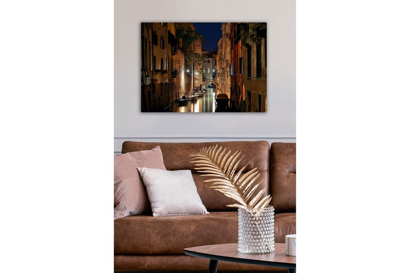 Lerretsbilde - Mørk kanal med båter i romantiske venetianske omgivelser - Mørk blå / Beige / Svart - Interiør - Maleri & posters - Lerretsbilder