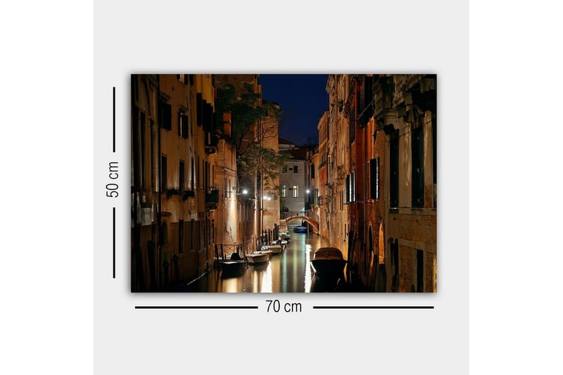 Lerretsbilde - Mørk kanal med båter i romantiske venetianske omgivelser - Mørk blå / Beige / Svart - Interiør - Maleri & posters - Lerretsbilder