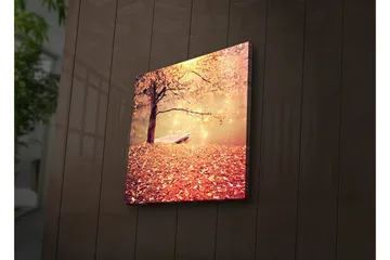 Lerretsbilde med LED-belysning 28x28 cm - Vakker høstscene med et tre og en båt ved en speilblank innsjø - Oransje / Gull / Brun - Interiør - Maleri & posters - Lerretsbilder