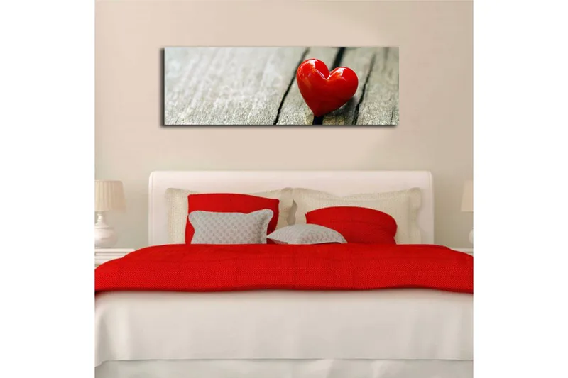Lerretsbilde med LED-belysning 30x90 cm - Rød hjerteformet dekorasjon på en treflate - Rød / Brun - Interiør - Maleri & posters - Lerretsbilder