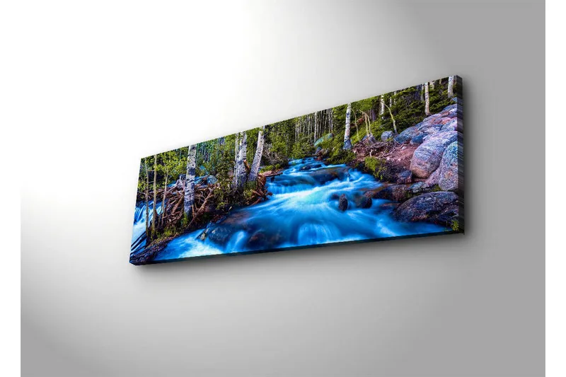 Lerretsbilde med LED-belysning 30x90 cm - Rennende vann i et naturskjønt miljø med trær rundt, Blå / Grønn / Brun