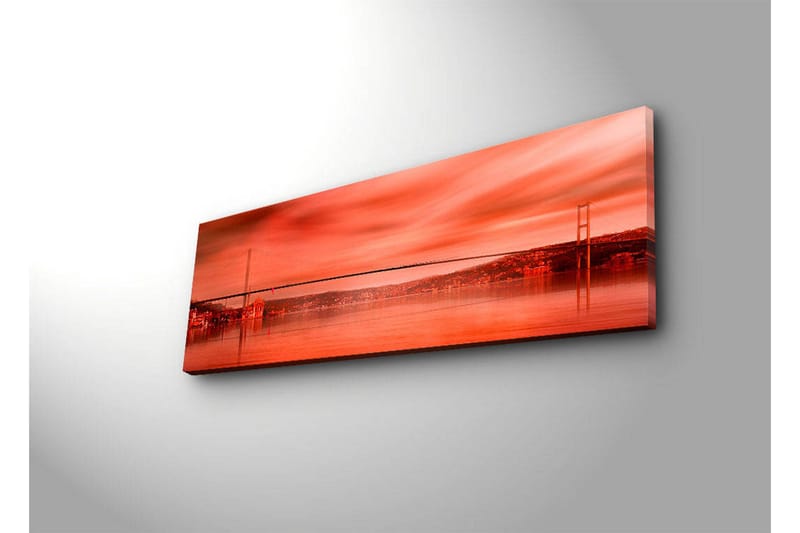 Lerretsbilde med LED-belysning 30x90 cm - Storslått utsikt over en bro over en speilblank vannflate i solnedgangens farger - Rød / Oransje / Svart - Interiør - Maleri & posters - Lerretsbilder