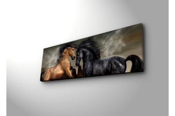 Lerretsbilde med LED-belysning 30x90 cm - To hester som møtes i en kraftfull og dramatisk komposisjon - Gull / Svart / Grå - Interiør - Maleri & posters - Lerretsbilder