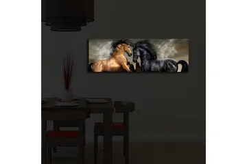 Lerretsbilde med LED-belysning 30x90 cm - To hester som møtes i en kraftfull og dramatisk komposisjon - Gull / Svart / Grå - Interiør - Maleri & posters - Lerretsbilder