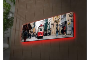 Lerretsbilde med LED-belysning 30x90 cm - Trikk som beveger seg gjennom en travel bygate - Rød / Grå / Beige - Interiør - Maleri & posters - Lerretsbilder