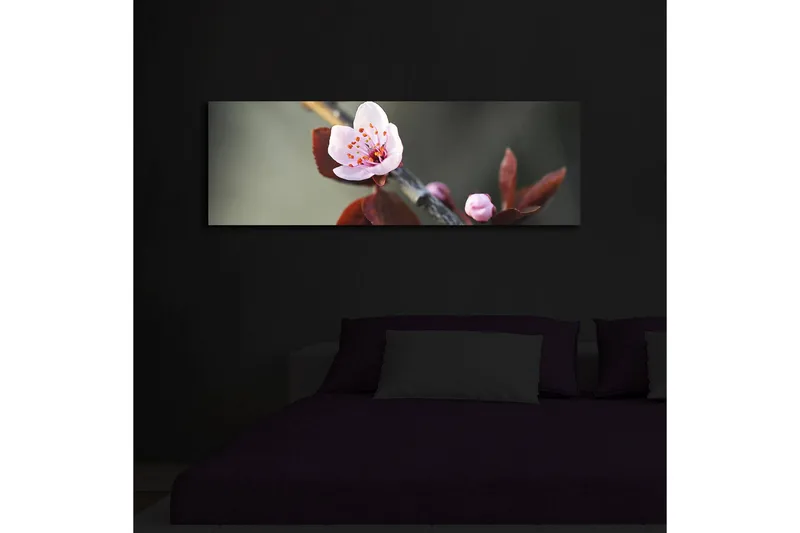 Lerretsbilde med LED-belysning 30x90 cm - Vakker blomst med rosa kronblader og mørkegrønne blader - Rosa / Mørkegrønn - Interiør - Maleri & posters - Lerretsbilder