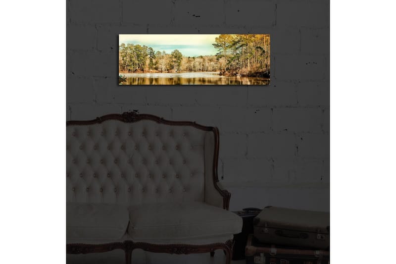 Lerretsbilde med LED-belysning 30x90 cm - Vakkert landskap med en speilblank innsjø omgitt av trær - Grønn / Brun / Blå - Interiør - Maleri & posters - Lerretsbilder