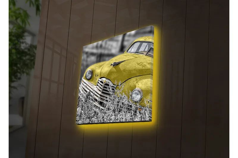 Lerretsbilde med LED-belysning 40x40 cm - Gammel bil i knallgult omgitt av grøntområder - Gul / Grå - Interiør - Maleri & posters - Lerretsbilder
