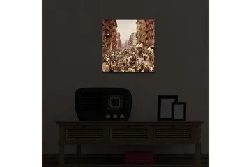 Lerretsbilde med LED-belysning 40x40 cm - Livlig gate med folk og markedsboder - Brun / Beige / Grønn - Interiør - Maleri & posters - Lerretsbilder