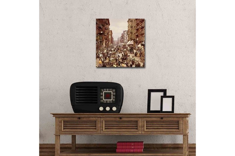 Lerretsbilde med LED-belysning 40x40 cm - Livlig gate med folk og markedsboder - Brun / Beige / Grønn - Interiør - Maleri & posters - Lerretsbilder