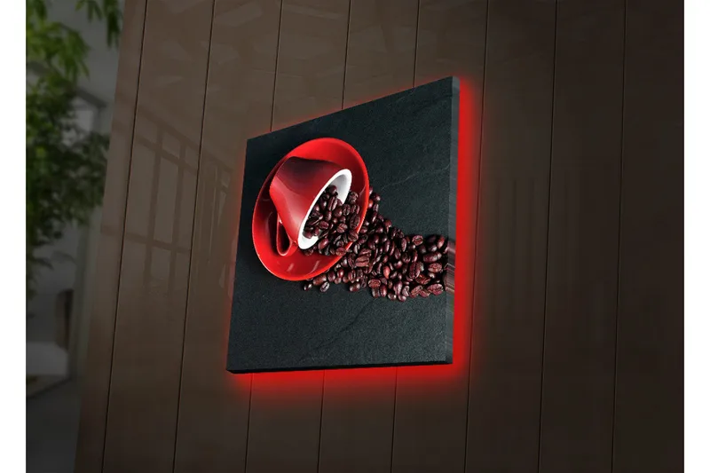 Lerretsbilde med LED-belysning 40x40 cm - Rød kaffekopp med kaffebønner som sprer seg over en mørk overflate - Rød / Svart / Brun - Interiør - Maleri & posters - Lerretsbilder