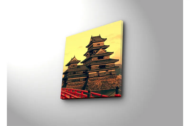 Lerretsbilde med LED-belysning 40x40 cm - Tradisjonelt japansk slott med flere taknivåer - Gull / Svart / Rød - Interiør - Maleri & posters - Lerretsbilder