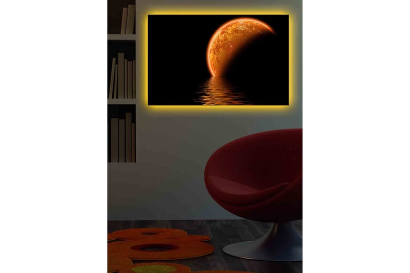 Lerretsbilde med LED-belysning 45x70 cm - Glødende planet reflektert i en mørk vannoverflate - Oransje / Svart - Interiør - Maleri & posters - Lerretsbilder