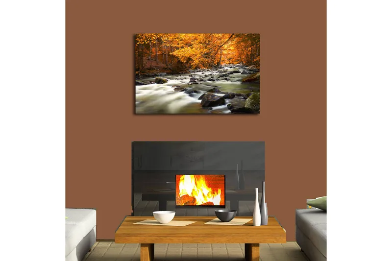 Lerretsbilde med LED-belysning 45x70 cm - Rennende vann omgitt av høstfarget skog - Oransje / Grønn / Svart - Interiør - Maleri & posters - Lerretsbilder