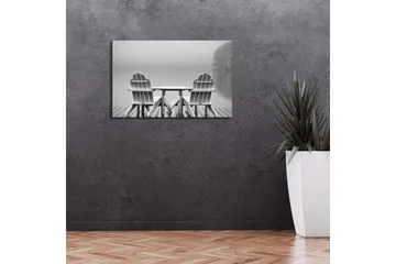 Lerretsbilde med LED-belysning 45x70 cm - To hvite stoler ved en rolig innsjø - Hvit / Grå - Interiør - Maleri & posters - Lerretsbilder