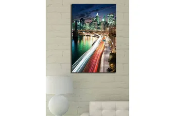 Lerretsbilde med LED-belysning 70x45 cm - Bylandskap med lysspill fra biler og bygninger ved en bro - Grønn / Blå / Rød - Interiør - Maleri & posters - Lerretsbilder