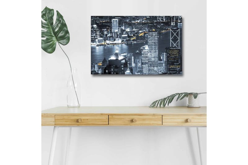 Lerretsbilde med LED-belysning - Bysilhuett av en nattlig skyline med lysrefleksjoner i vannet - Svart / Grå / Hvit - Interiør - Maleri & posters - Lerretsbilder