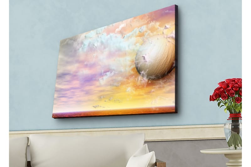 Lerretsbilde med LED-belysning - Drømmeaktig landskap med en stor planet og fargerike skyer, Lilla / Oransje / Beige