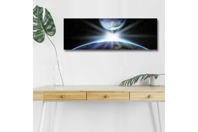Lerretsbilde med LED-belysning - Jorden sett fra verdensrommet med lysstråler som bryter gjennom atmosfæren - Blå / Grønn / Svart - Interiør - Maleri & posters - Lerretsbilder