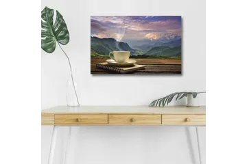 Lerretsbilde med LED-belysning - Kopp med dampende drikke foran et naturskjønt fjellandskap - Grønn / Beige / Blå - Interiør - Maleri & posters - Lerretsbilder