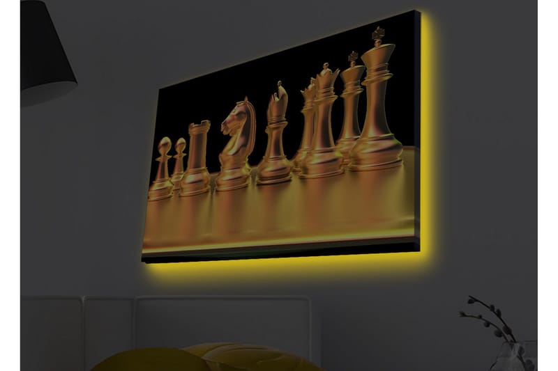 Lerretsbilde med LED-belysning - Skinnende sjakkbrikker i gulltoner - Gull / Svart - Interiør - Maleri & posters - Lerretsbilder