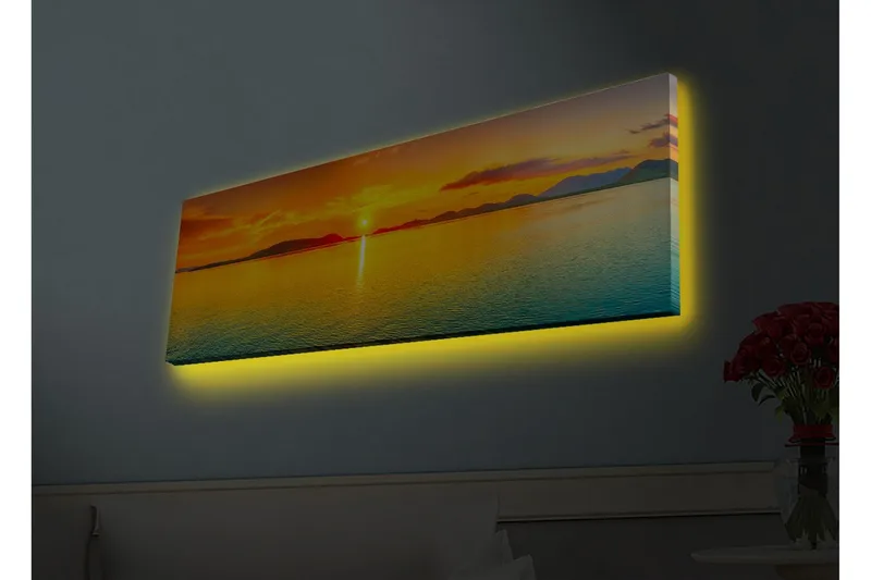 Lerretsbilde med LED-belysning - Solnedgang over rolig vann, Oransje / Blå / Gull
