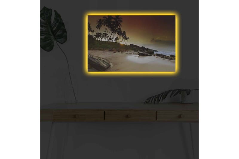 Lerretsbilde med LED-belysning - Solnedgang ved en tropisk strand med palmer og steiner - Mørk brun / Beige / Grønn - Interiør - Maleri & posters - Lerretsbilder