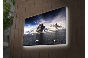 Lerretsbilde med LED-belysning - Storslått fjellkjede med snødekte topper ved en speilblank innsjø - Mørk blå / Hvit / Grå - Interiør - Maleri & posters - Lerretsbilder