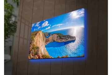 Lerretsbilde med LED-belysning - Storslått kystlandskap med klipper og turkis hav - Turkis / Beige / Grønn - Interiør - Maleri & posters - Lerretsbilder